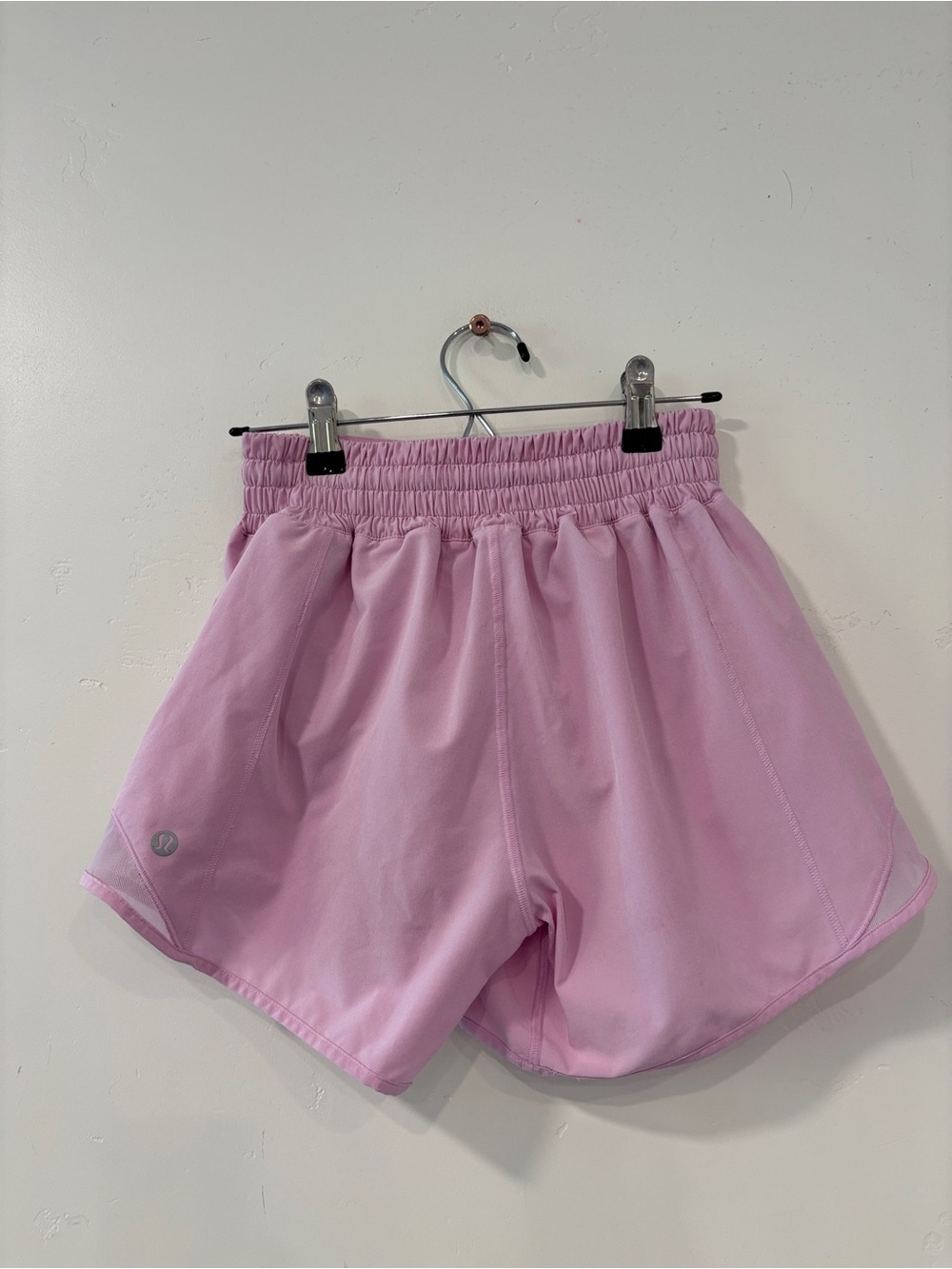 Lululemon Hotty Hot High-Rise Lined Short 4" Dahlia Mauve Women Size 2 Running